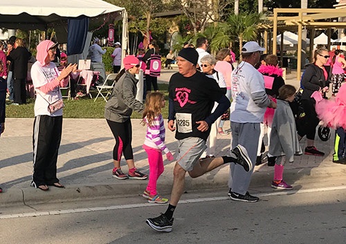 Rich Roche running in the Race for the Cure