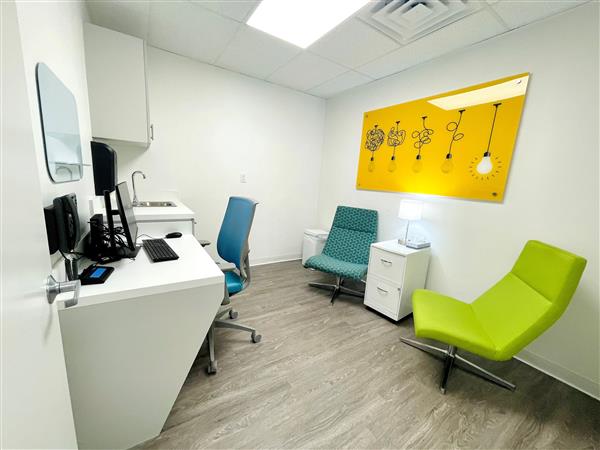 Therapy Room_Mangonia Park Clinic Open House_08-24-22